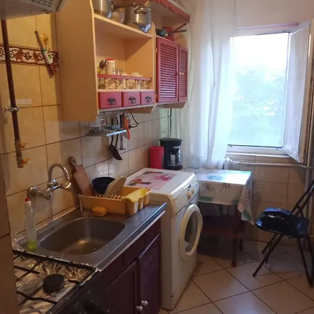 Apartment Old Budget-friendly 2br Near Mamaia With Free Ac Constanta